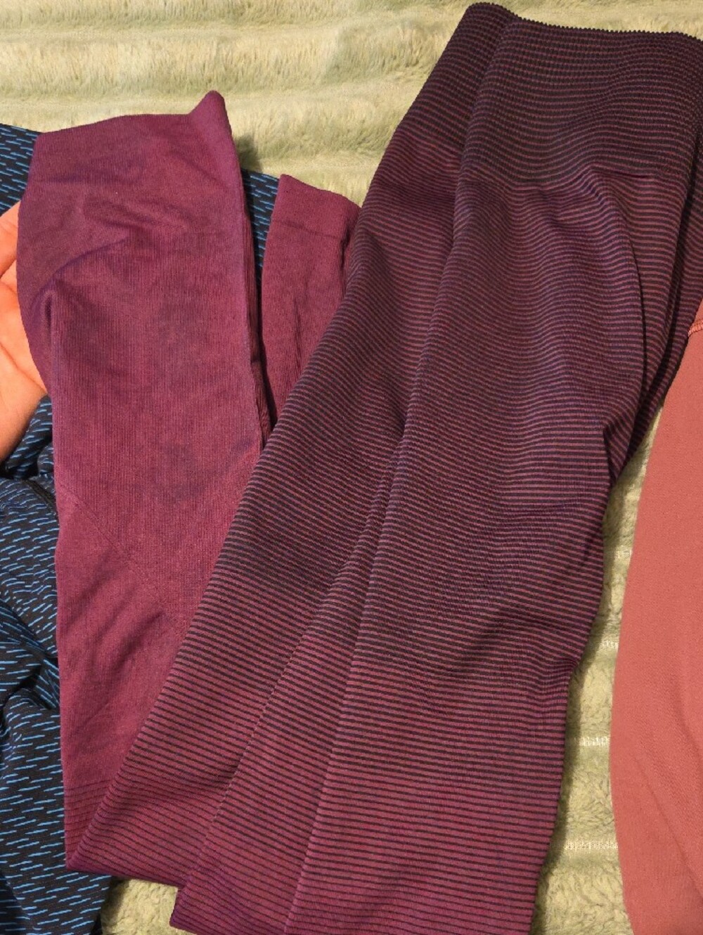 Lululemon Leggings 10- ALO Windebreaker Syle Wide Leg Large- NIKE zip  LOT! - Picture 3 of 7